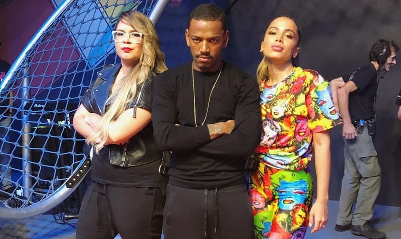 https://api.paranaibafm.com.br/mundo-dos-artistas/noticias/parceria-inedita-marilia-mendonca-canta-com-anitta-e-nego-do-borel/attachment/0/