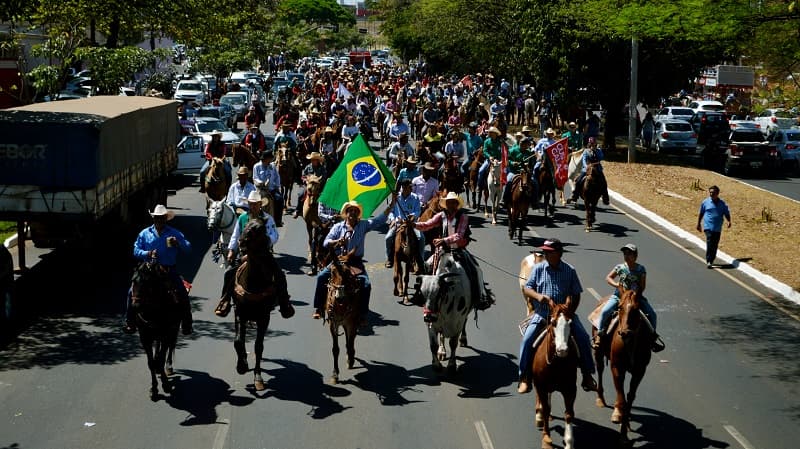 https://api.paranaibafm.com.br/mundo-dos-artistas/noticias/18a-edicao-da-cavalgada-camaru-acontece-neste-domingo-em-uberlandia/attachment/cavalgada/