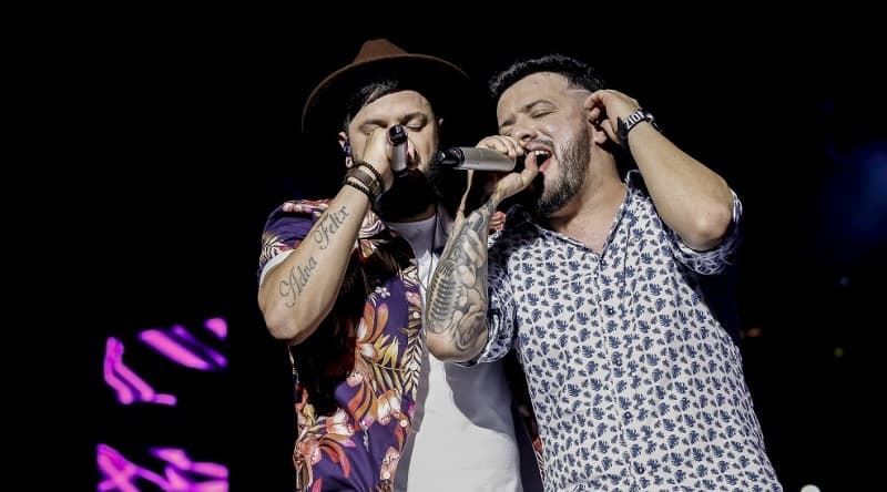 https://api.paranaibafm.com.br/mundo-dos-artistas/noticias/diego-e-victor-hugo-lancam-ep-e-preparam-gravacao-de-dvd/attachment/diego/