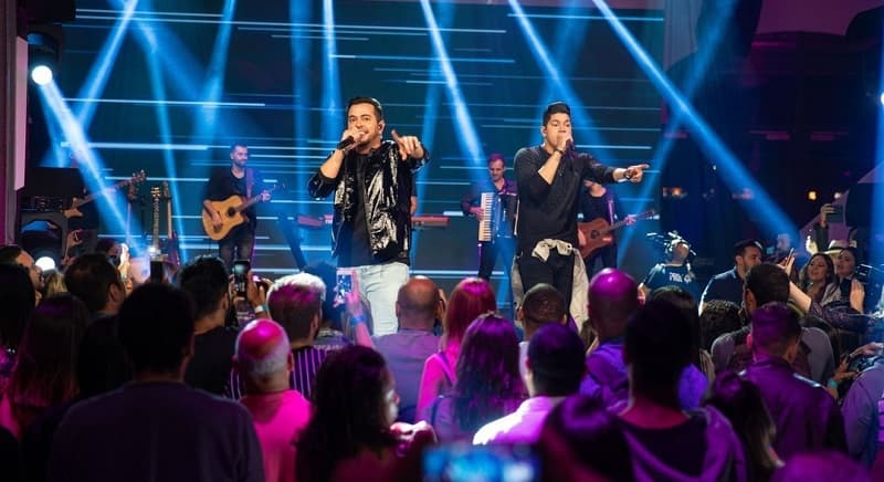 https://api.paranaibafm.com.br/mundo-dos-artistas/noticias/video-henrique-e-diego-lancam-vezinho-azul/attachment/henrique-11/