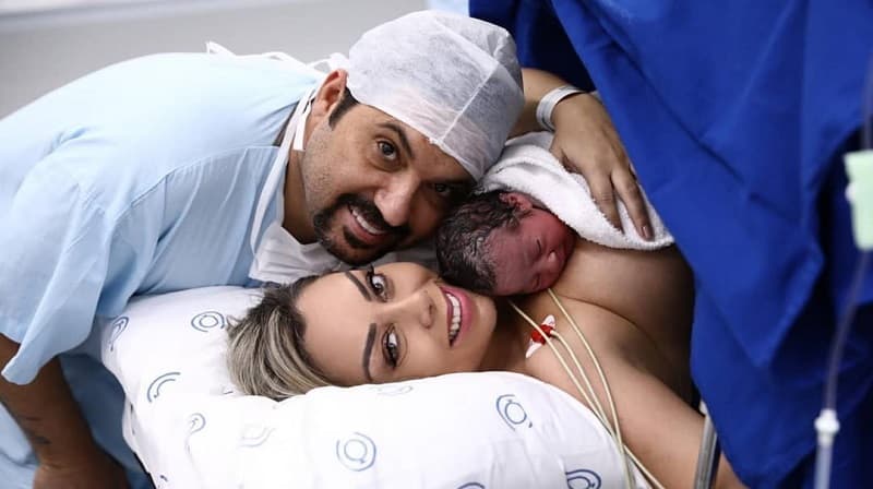 https://api.paranaibafm.com.br/mundo-dos-artistas/cantor-edson-e-papai-pela-quarta-vez/attachment/80/