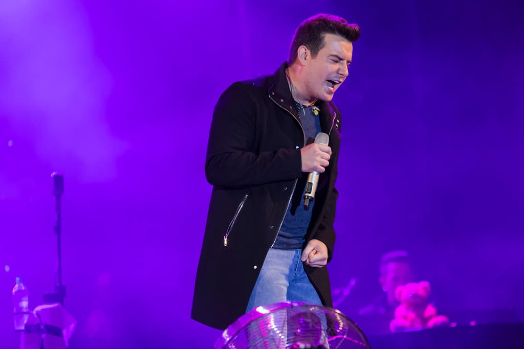 https://api.paranaibafm.com.br/mundo-dos-artistas/belutti-e-atingido-na-cabeca-durante-show-e-paralisa-apresentacao/attachment/48057428836_aa4497e8b6_b/