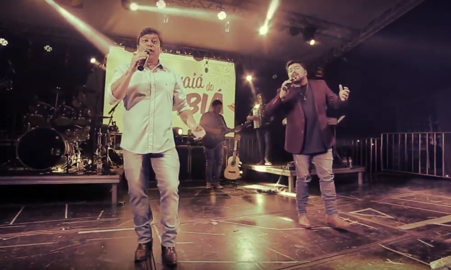 https://api.paranaibafm.com.br/mundo-dos-artistas/madeinuberlandia-max-e-michel-lancam-clipe-gravado-no-parque-do-sabia/attachment/max-e-michel-2/