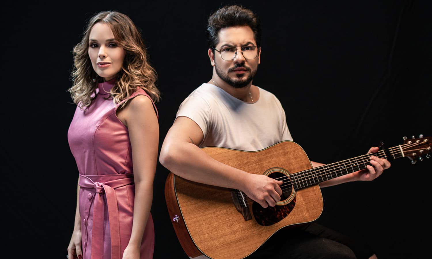 https://api.paranaibafm.com.br/mundo-dos-artistas/thaeme-e-thiago-preparam-novo-dvd-com-participacao-de-gustavo-mioto/attachment/thaeme-e-thiago/