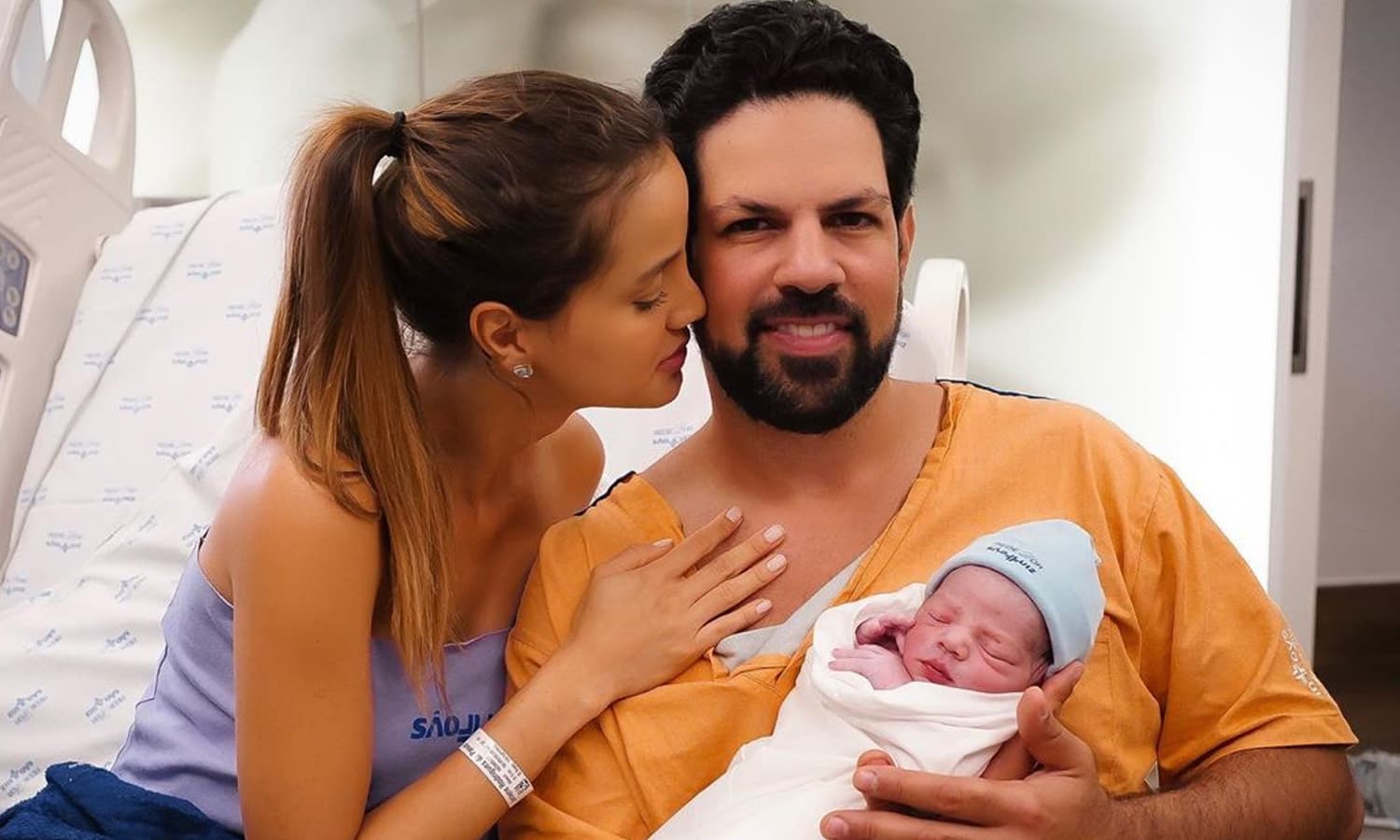 https://api.paranaibafm.com.br/mundo-dos-artistas/sorocaba-se-emociona-com-o-nascimento-do-primeiro-filho-maior-experiencia/attachment/sorocaba-theo/