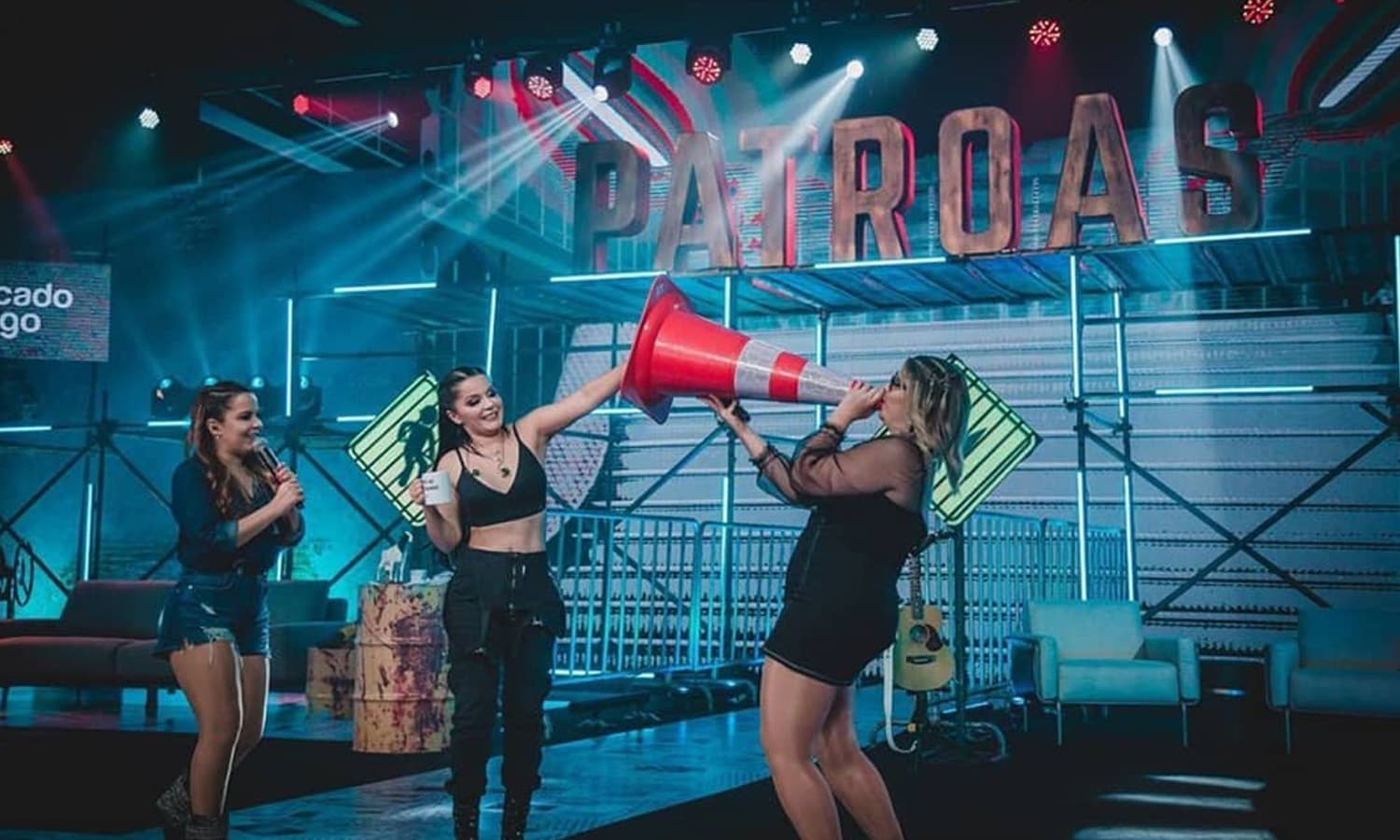 https://api.paranaibafm.com.br/mundo-dos-artistas/maiara-maraisa-e-marilia-mendonca-brilham-em-reestreia-do-projeto-patroas/attachment/patroas-show/