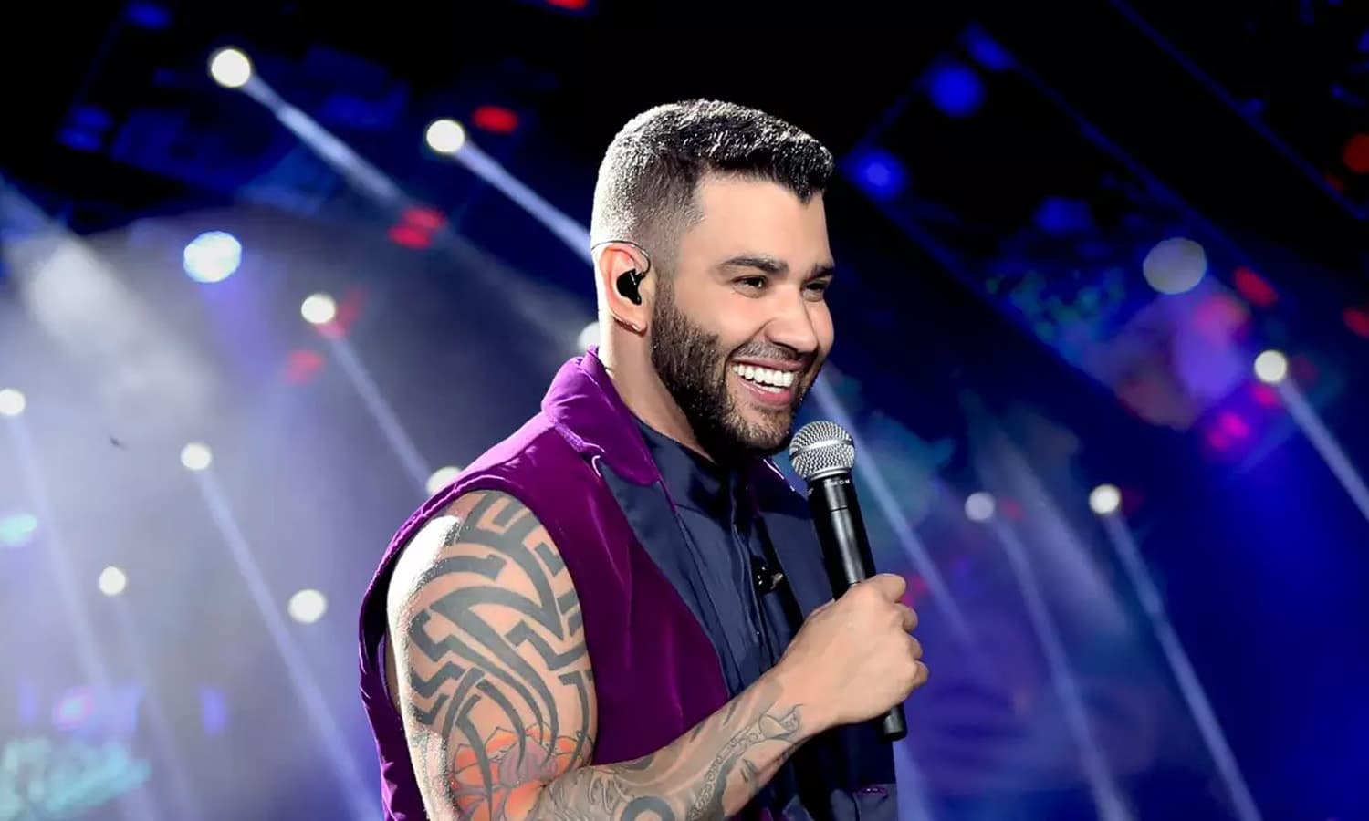 https://api.paranaibafm.com.br/mundo-dos-artistas/gusttavo-lima-chega-a-15-bi-de-views-com-dvd-embaixador-in-cariri/attachment/gusttavo-caririr/