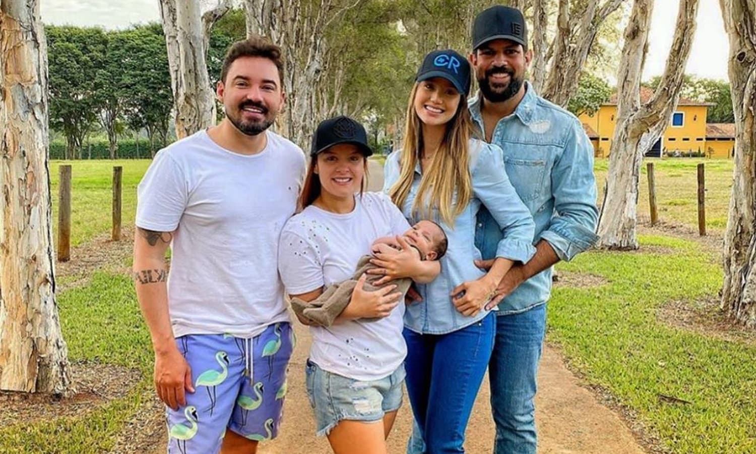 https://api.paranaibafm.com.br/mundo-dos-artistas/faz-um-logo-amiga-maiara-segura-afilhado-no-colo-e-ganha-pedido-da-comadre/attachment/maiara-bebe-treinando/
