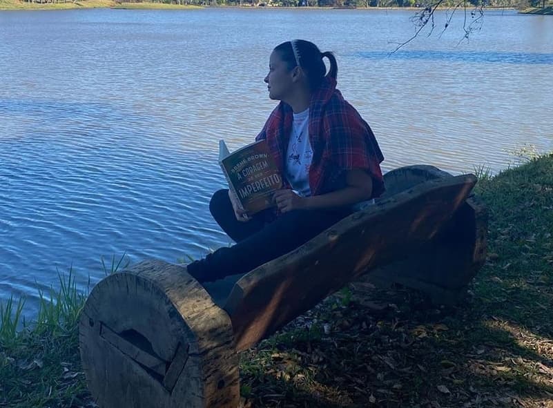 https://api.paranaibafm.com.br/mundo-dos-artistas/maiara-se-refugia-em-haras-e-esta-se-dedicando-a-leitura-apos-termino-com-fernando/attachment/maiara-refugio/