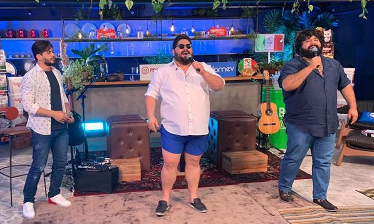 https://api.paranaibafm.com.br/mundo-dos-artistas/cesar-menotti-recebeu-ligacao-de-gusttavo-lima-depois-de-copiar-shorts-azuis/attachment/cesar-menotti-shorts/