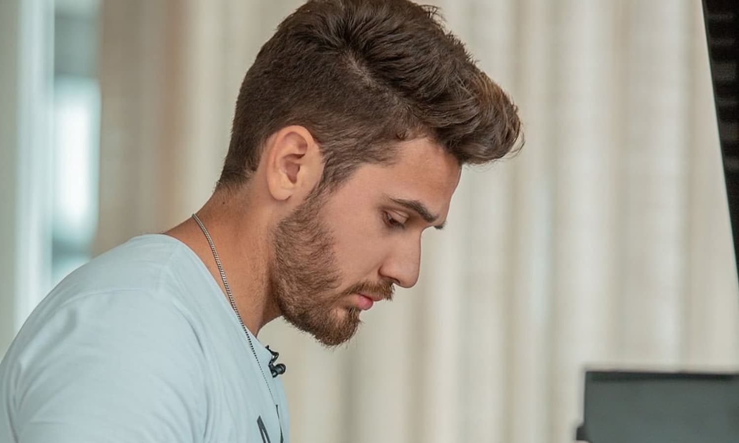 https://api.paranaibafm.com.br/mundo-dos-artistas/gustavo-mioto-curte-folga-no-sol-antes-de-show-virtual-beneficente/attachment/gusttavo-mioto-clique-sol/