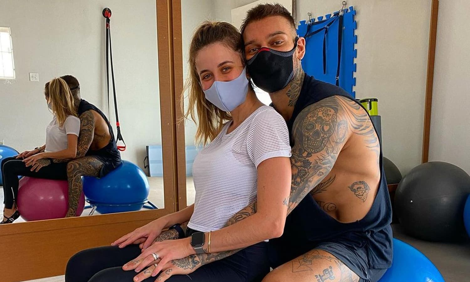 https://api.paranaibafm.com.br/mundo-dos-artistas/lucas-lucco-brinca-com-lorena-carvalho-apos-selfie-meu-filho-vai-nascer-com-facetune/attachment/lucas-lucco-selfie/