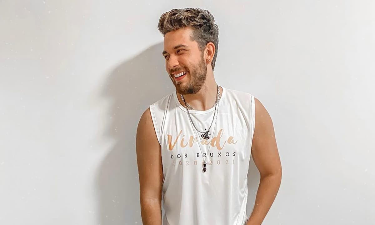 https://api.paranaibafm.com.br/mundo-dos-artistas/gustavo-mioto-confirma-convite-mas-nega-participacao-no-bbb-21/attachment/gustavo-mioto-bbb-21/