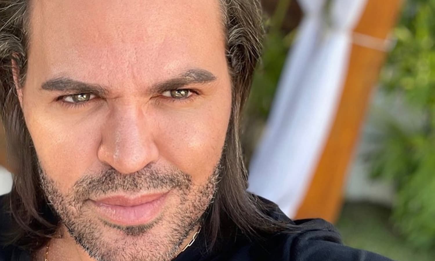 https://api.paranaibafm.com.br/mundo-dos-artistas/eduardo-costa-causa-polemica-apos-afirmar-que-se-considera-semi-gay/attachment/eduardo-costa-1/