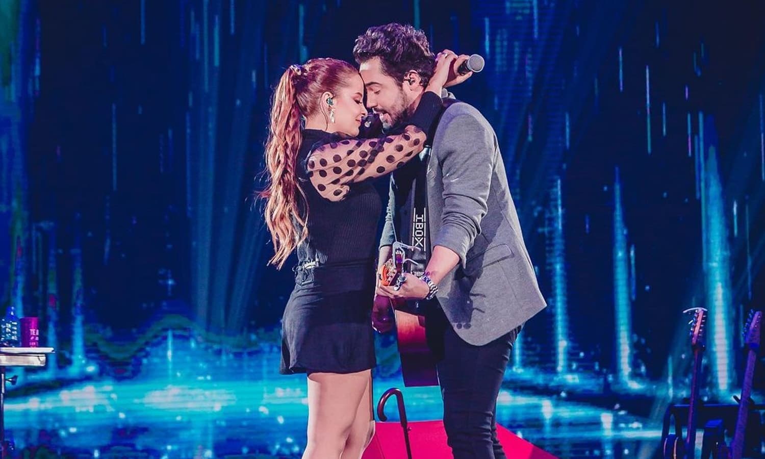 https://api.paranaibafm.com.br/mundo-dos-artistas/maiara-curte-passeio-com-fernando-e-se-declara-para-o-sertanejo/attachment/maiara-fernando-barco/