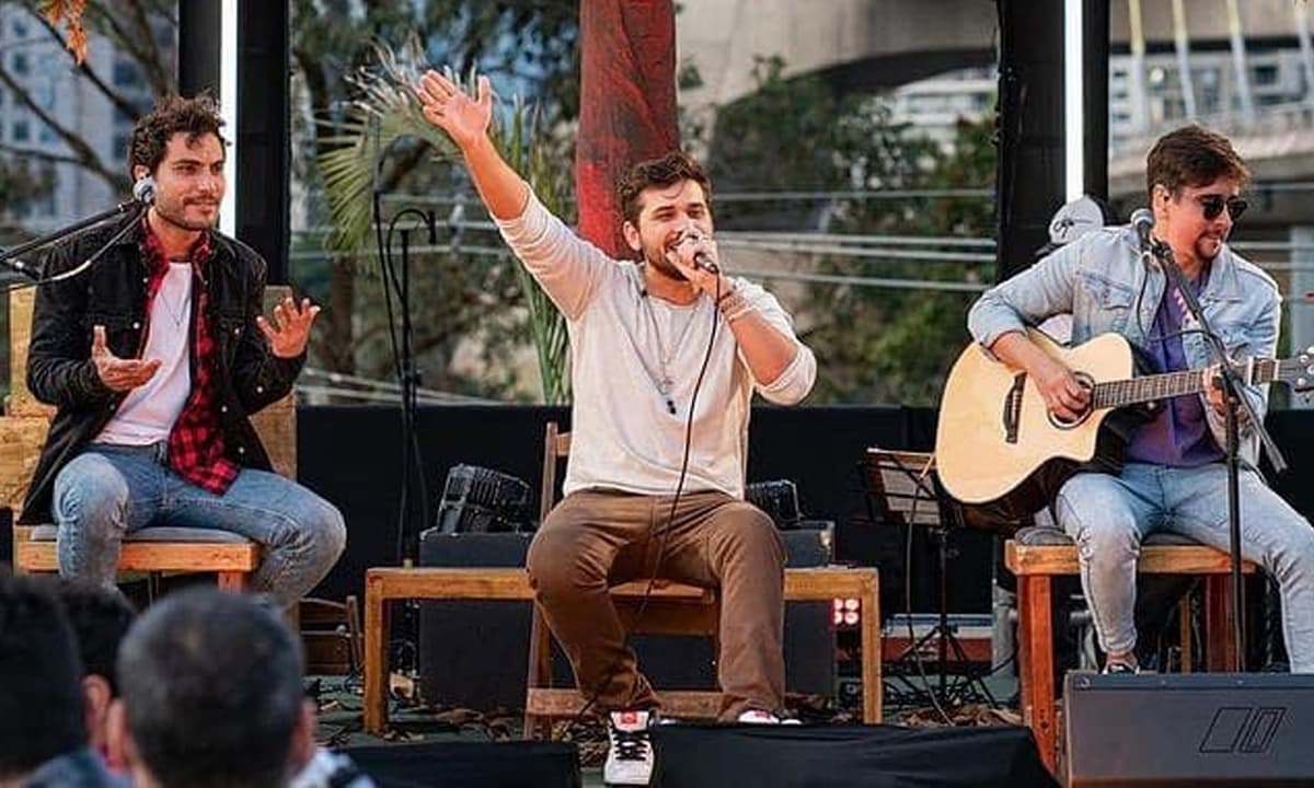 https://api.paranaibafm.com.br/mundo-dos-artistas/faz-justica-saiba-detalhes-da-parceria-de-bruninho-e-davi-com-gustavo-mioto/attachment/gustavo-mioto-bruninho-davi/