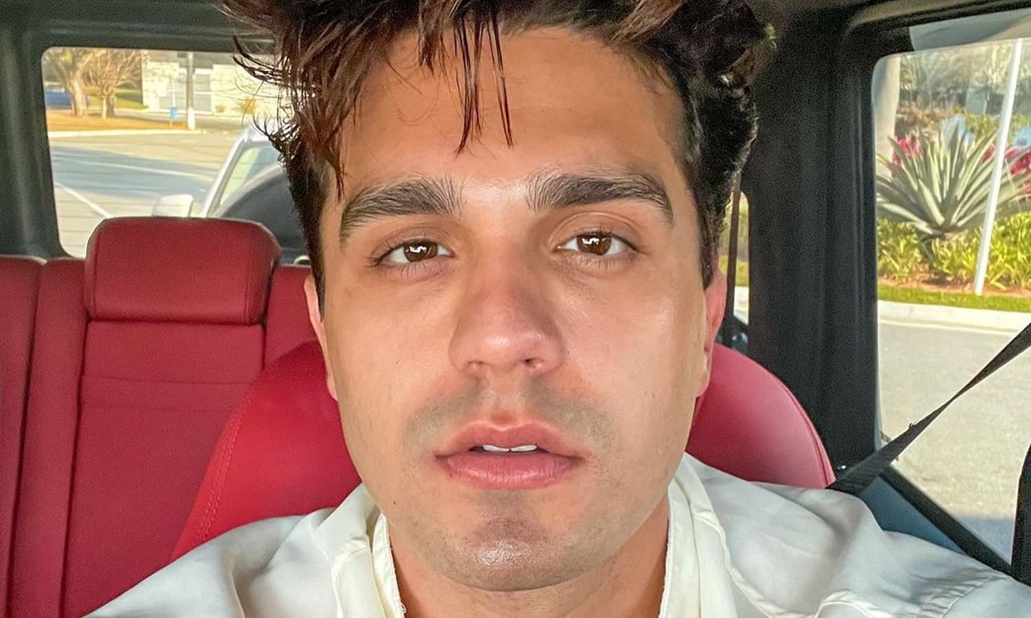 https://api.paranaibafm.com.br/mundo-dos-artistas/luan-santana-lanca-assim-nasce-um-bebado-com-envio-de-pix-para-fas/attachment/luan-santana-assim-nasce-um-bebado/