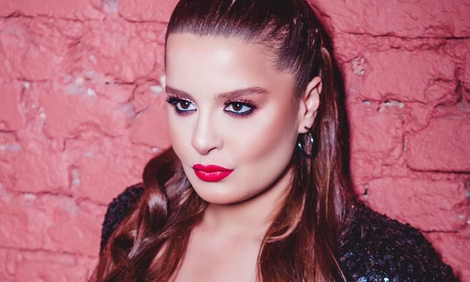https://api.paranaibafm.com.br/mundo-dos-artistas/maiara-aparece-poderosa-em-piscina-e-fas-perguntam-quem-tirou-a-foto/attachment/maiara-piscina-1/