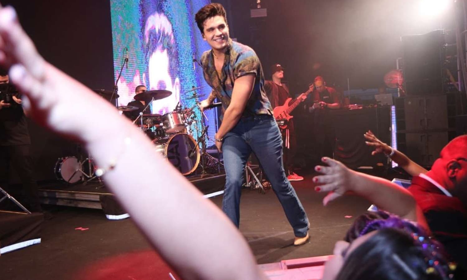 https://api.paranaibafm.com.br/mundo-dos-artistas/luan-santana-agita-carnaval-do-rj-em-camarote-famoso-da-folia/attachment/luan-carnaval-1/