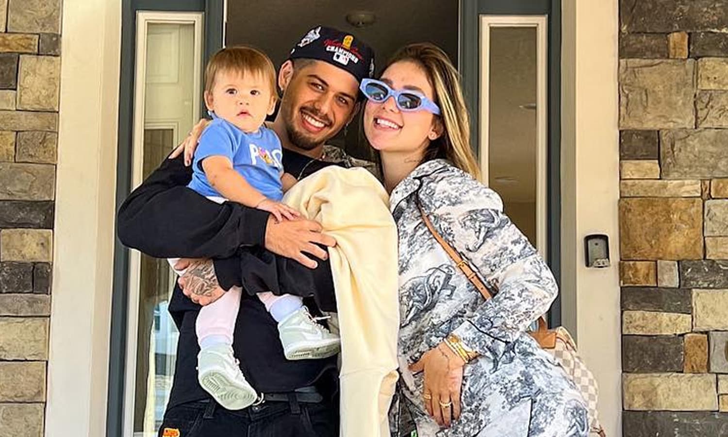 https://api.paranaibafm.com.br/mundo-dos-artistas/ze-felipe-aparece-com-virginia-em-las-vegas-e-gravidez-chama-a-atencao-nos/attachment/ze-felipe-virginia-las-vegas/