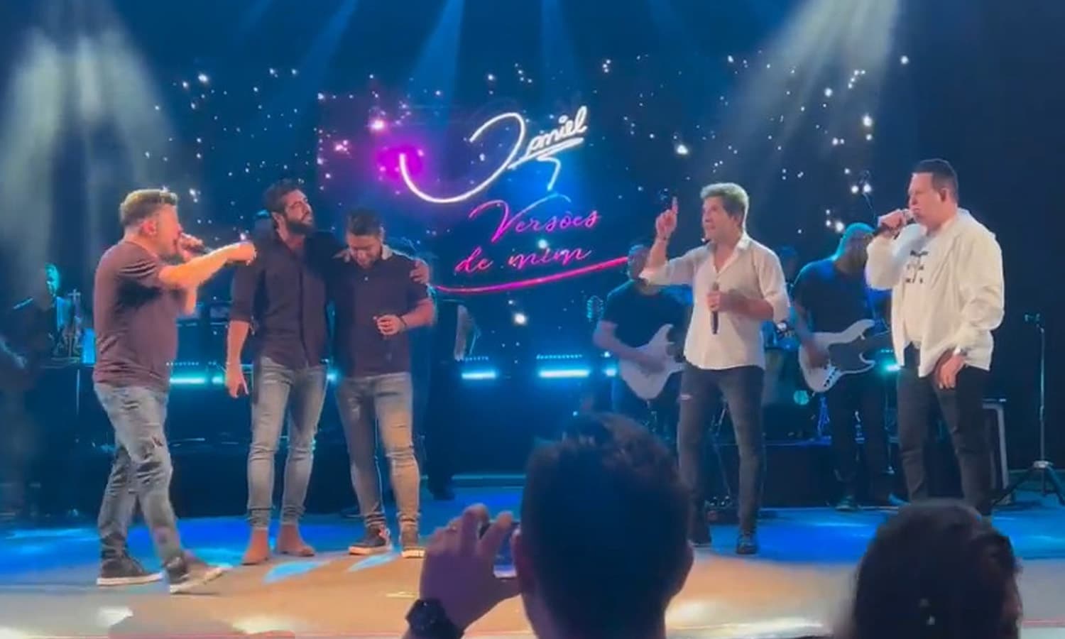 https://api.paranaibafm.com.br/mundo-dos-artistas/henrique-da-dupla-com-juliano-ganha-festa-surpresa-com-shows-de-daniel-e-bruno-marrone/attachment/festa-henrique-e-juliano-1/