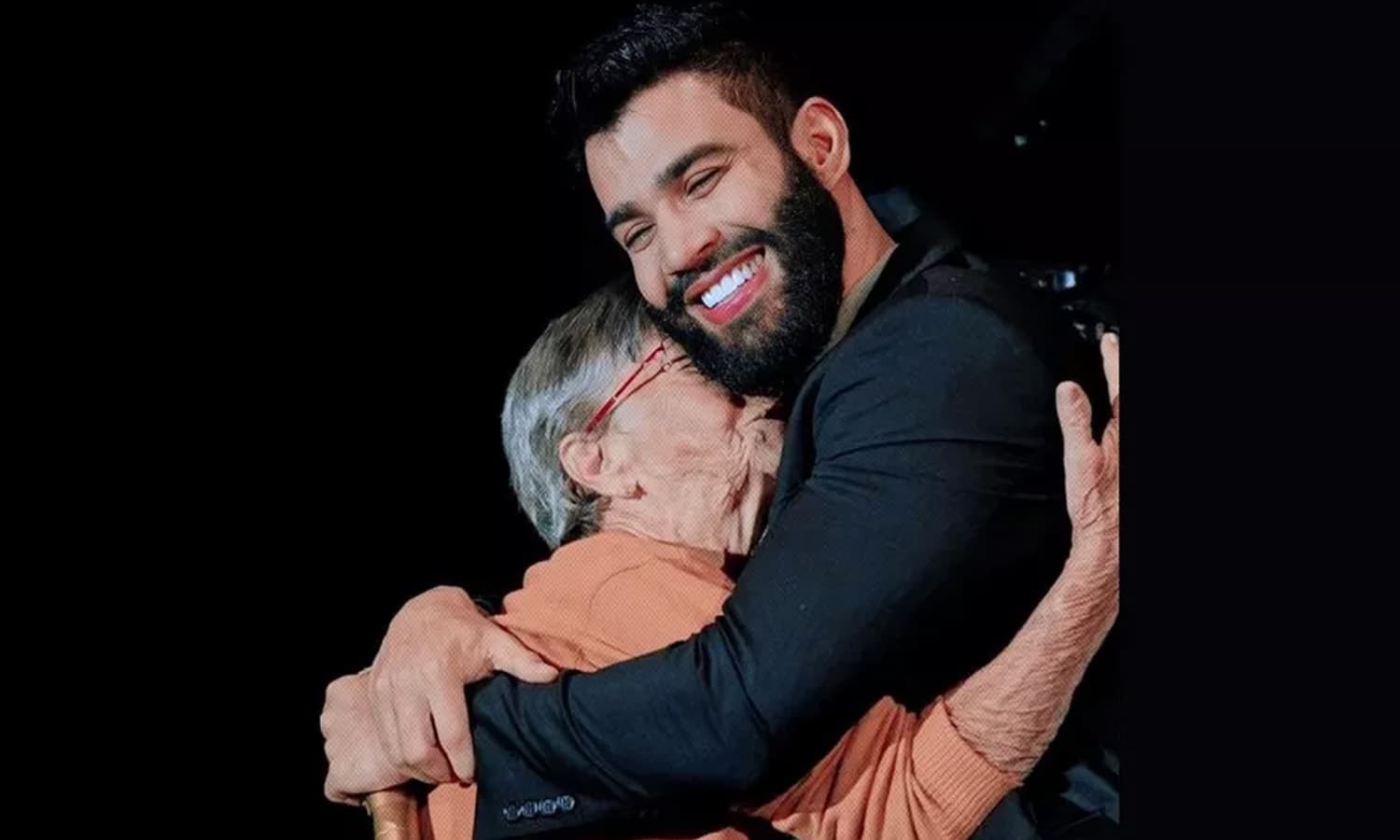 https://api.paranaibafm.com.br/mundo-dos-artistas/gusttavo-lima-recebe-fa-de-81-anos-no-palco-em-ribeirao-preto-sp/attachment/gusttavo-lima-fa-81-anos-1/