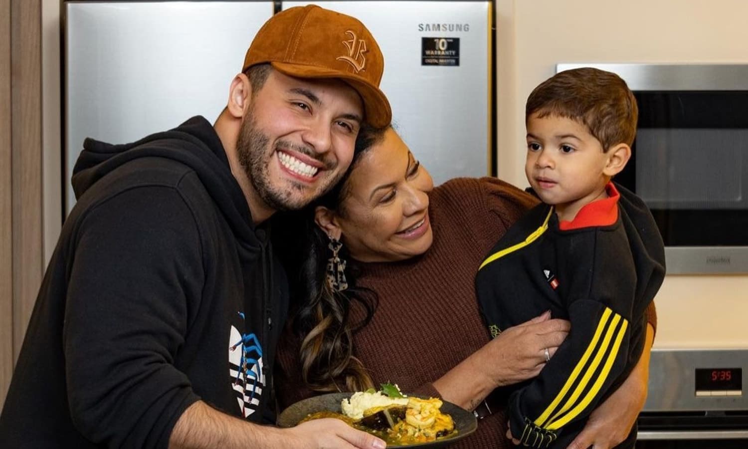 https://api.paranaibafm.com.br/mundo-dos-artistas/murilo-huff-e-ruth-dias-gravam-video-juntos-para-canal-da-mae-de-marilia/attachment/murilo-huff-ruth-receitas/