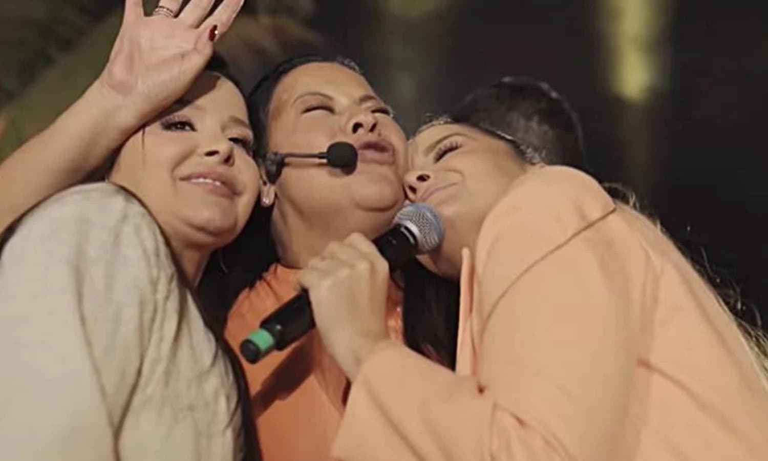 https://api.paranaibafm.com.br/mundo-dos-artistas/maraisa-revela-que-pensou-em-desistir-da-carreira-apos-acidente-com-marilia/attachment/ruth-moreira-maiara-maraisa/