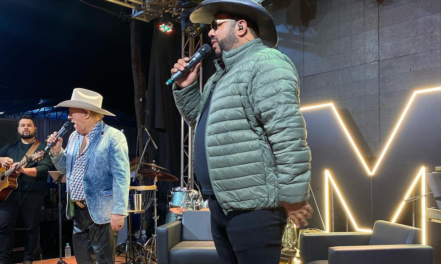 https://api.paranaibafm.com.br/mundo-dos-artistas/milionario-volta-aos-palcos-ao-lado-do-filho-de-jose-rico/attachment/milionario-e-moyses-rico/