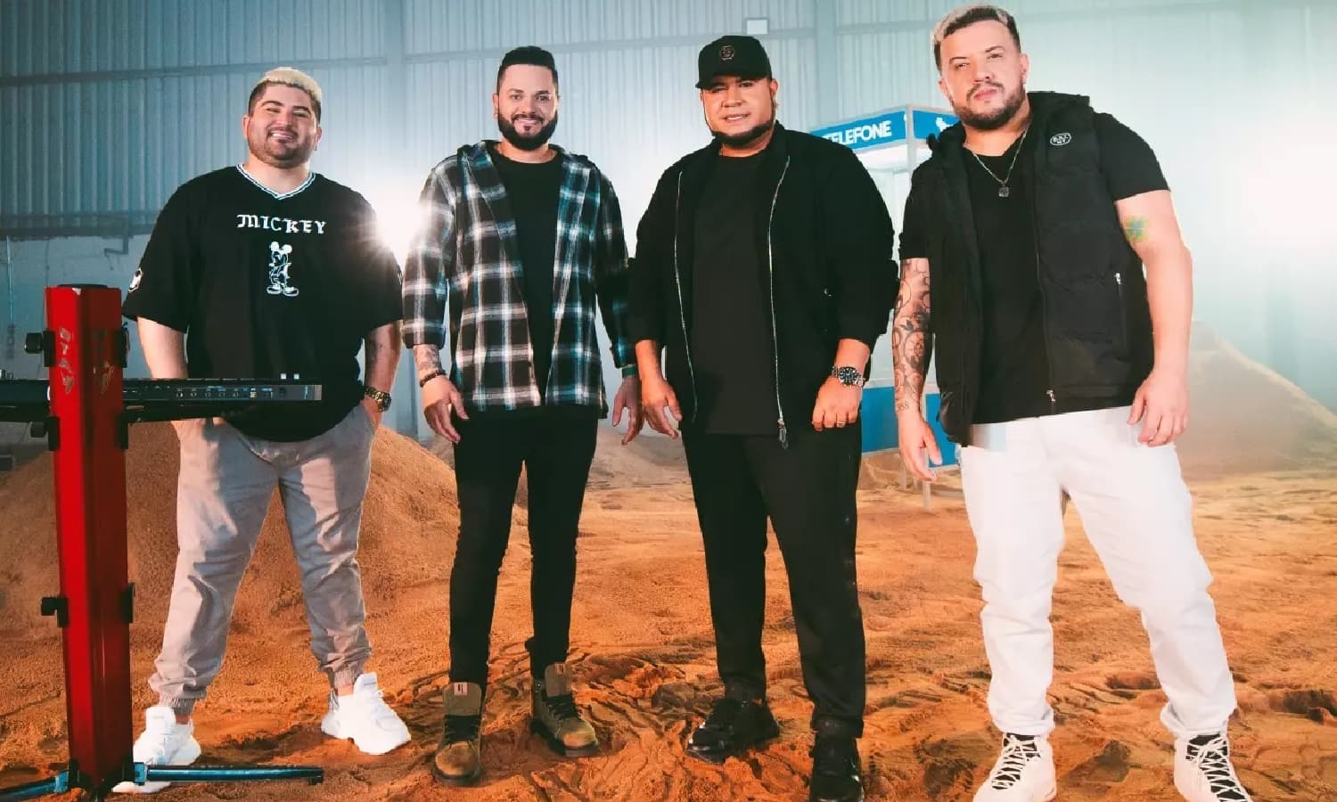 https://api.paranaibafm.com.br/mundo-dos-artistas/baroes-da-pisadinha-lancam-nao-deixa-eu-saber-parceria-com-diego-e-victor-hugo/attachment/baroes-site/