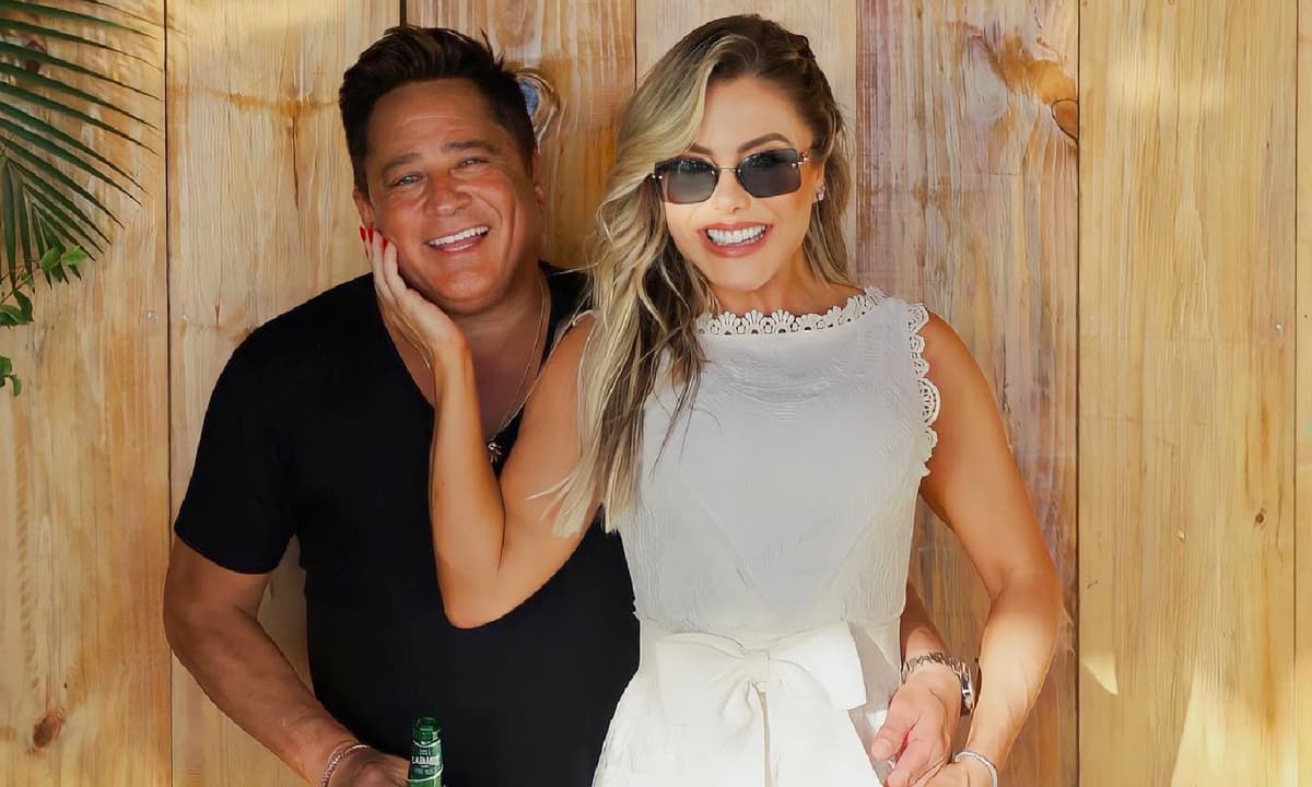 https://api.paranaibafm.com.br/mundo-dos-artistas/leonardo-reune-familia-completa-para-comemoracao-de-seus-60-anos/attachment/leo-site-2/