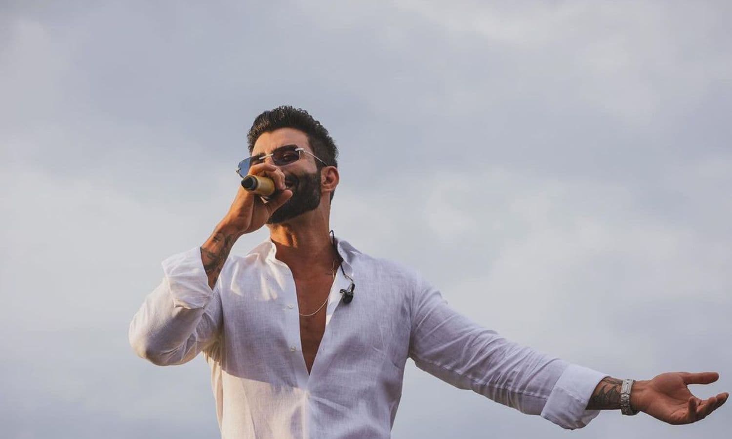https://api.paranaibafm.com.br/mundo-dos-artistas/fa-agarra-gusttavo-lima-apos-show-na-cidade-de-cuiaba/attachment/gusttavo-lima-14/