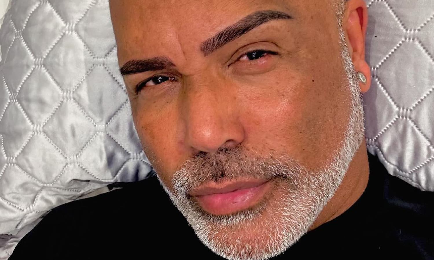 https://api.paranaibafm.com.br/mundo-dos-artistas/rick-da-dupla-com-renner-faz-harmonizacao-facial/attachment/new-project/
