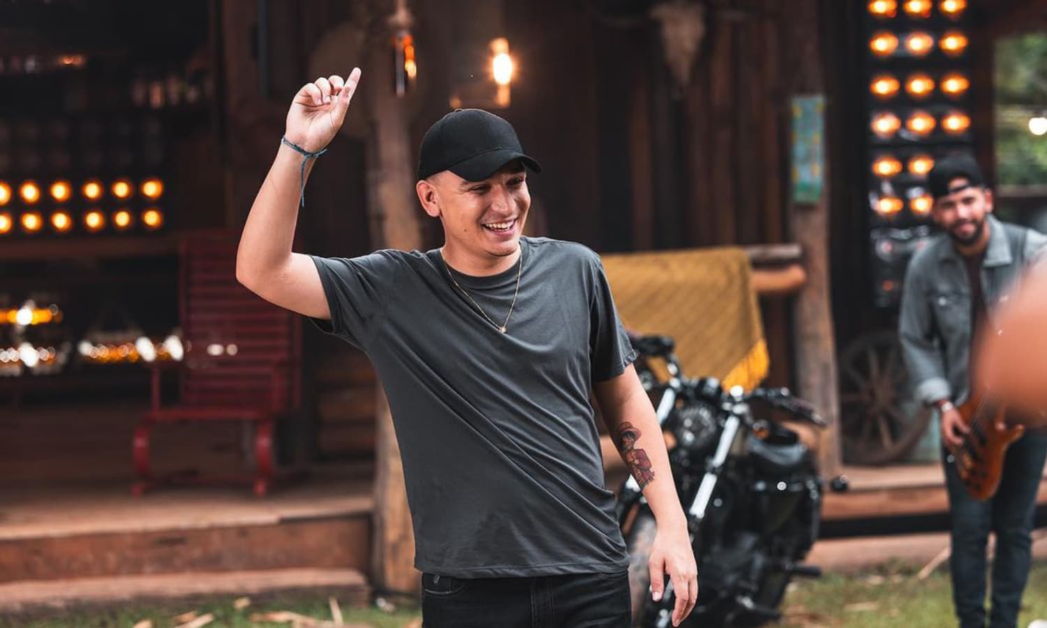 https://api.paranaibafm.com.br/mundo-dos-artistas/joao-gomes-constroi-capela-na-fazenda-e-fala-sobre-cerimonia-de-casamento/attachment/novo-projeto-43-2/
