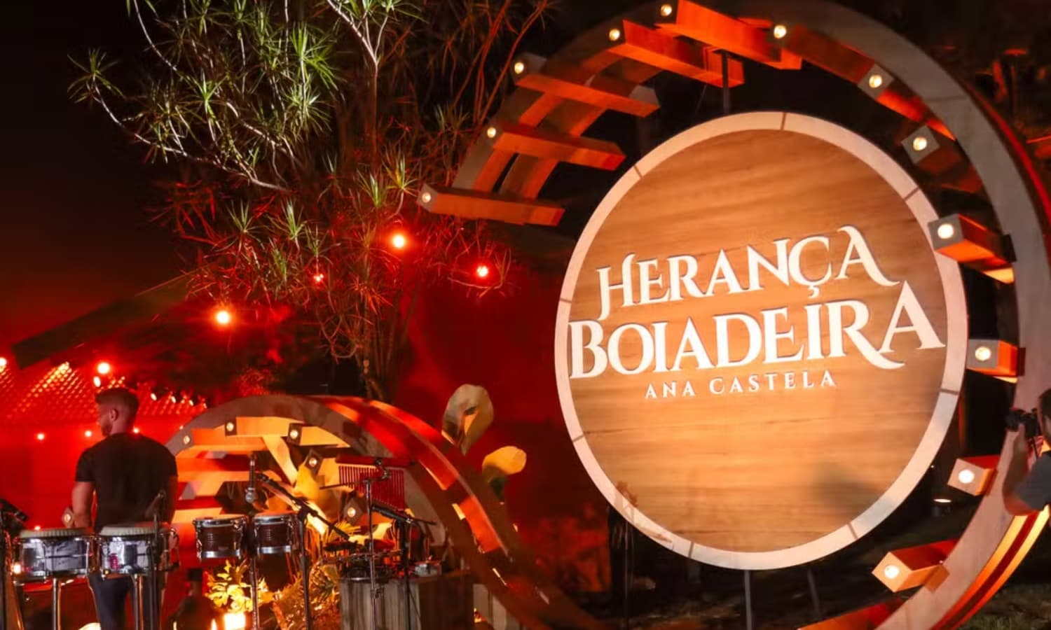 https://api.paranaibafm.com.br/mundo-dos-artistas/ana-castela-grava-novo-dvd-heranca-boiadeira/attachment/ana-castela-_heranca-boiadeira_/
