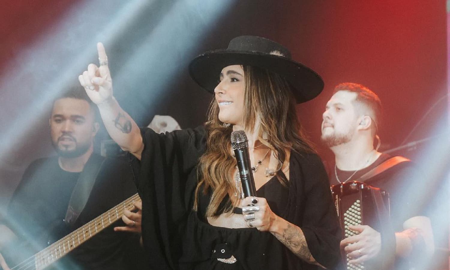 https://api.paranaibafm.com.br/mundo-dos-artistas/lauana-prado-se-emociona-ao-descobrir-que-havera-sinais-alcancou-o-topo-do-spotify-brasil/attachment/novo-projeto-32-2/