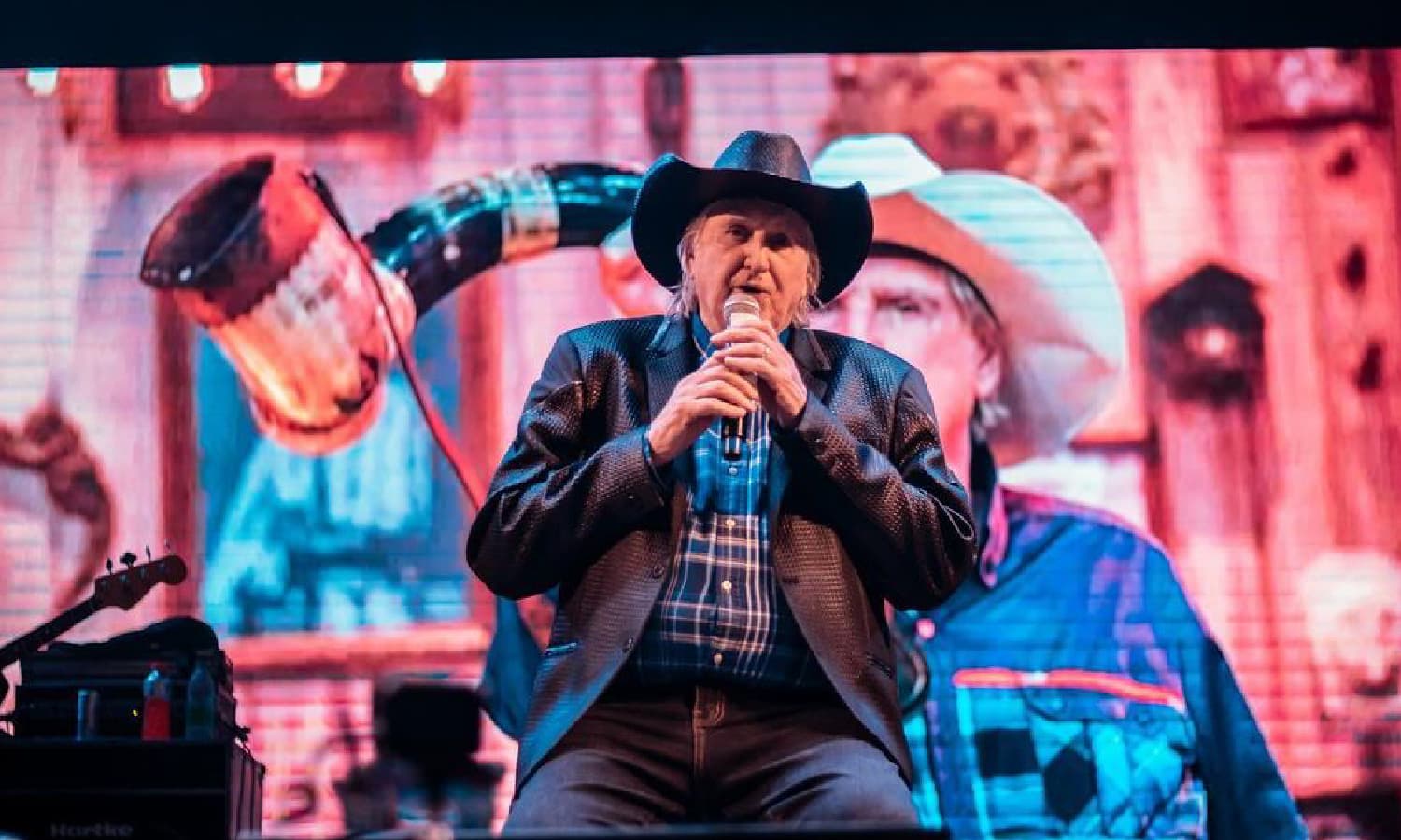 https://api.paranaibafm.com.br/mundo-dos-artistas/sergio-reis-cancela-shows-para-passar-por-procedimento-medico/attachment/sergio-reis-3/