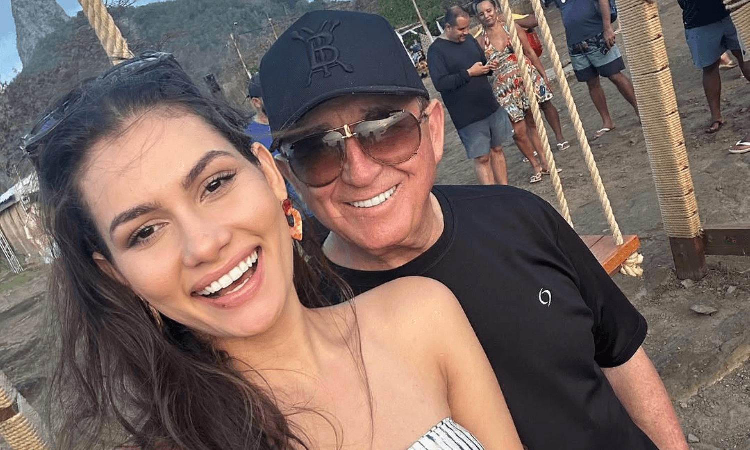 https://api.paranaibafm.com.br/mundo-dos-artistas/amado-batista-compartilha-momentos-apaixonados-ao-lado-da-namorada-em-noronha/attachment/foto-site-paranaiba-fm-16/
