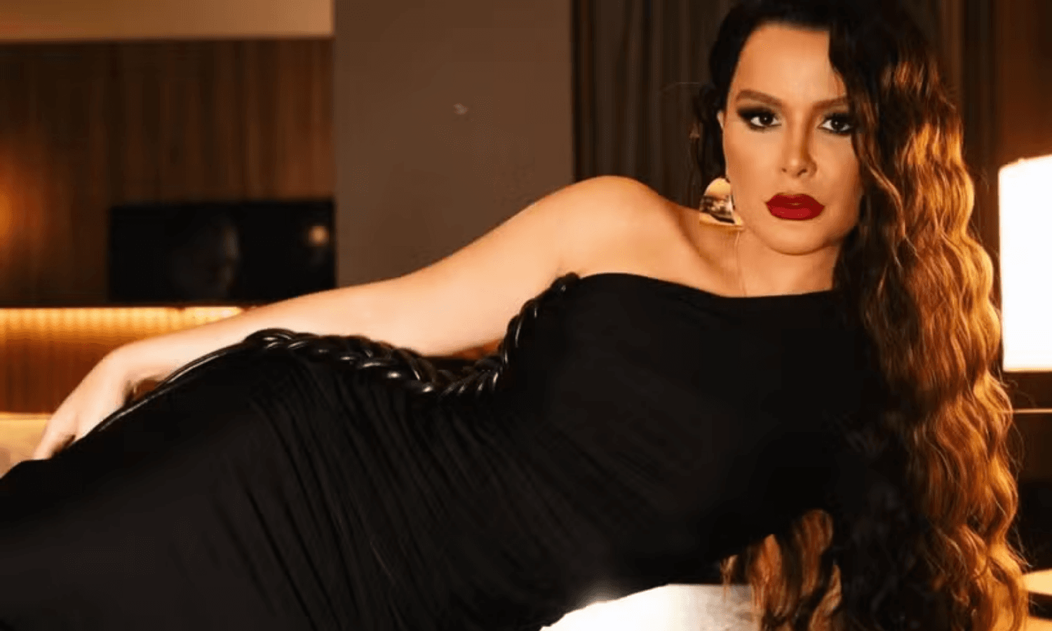https://api.paranaibafm.com.br/mundo-dos-artistas/maraisa-apaga-video-apos-polemica-com-letra-que-cita-transtorno/attachment/foto-site-paranaiba-fm-24-2/