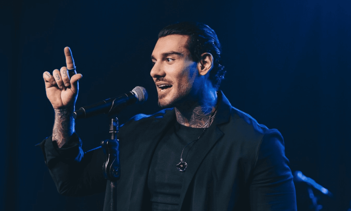 Lucas Lucco volta a Portugal para dois shows após três anos