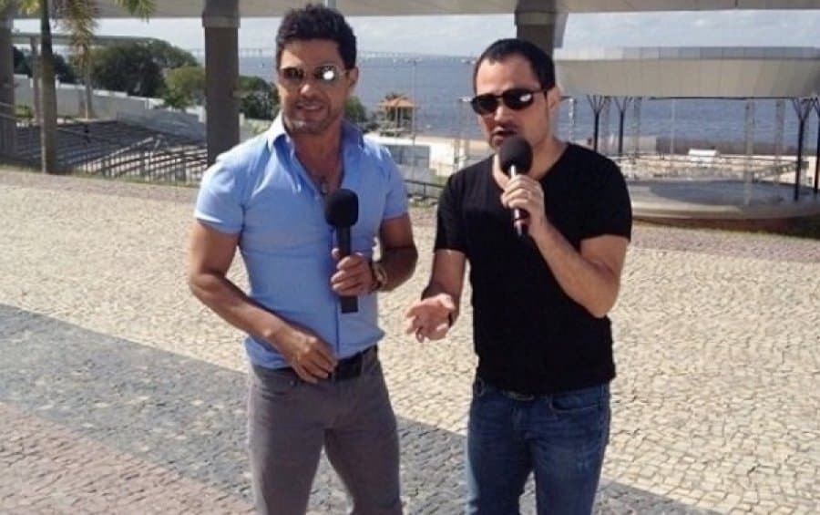 https://api.paranaibafm.com.br/mundo-dos-artistas/noticias/zeze-di-camargo-luciano-animam-fas-americanos_12-03-2014_25095-htm/attachment/952e0c185f2a6262a71c0595170516bc/