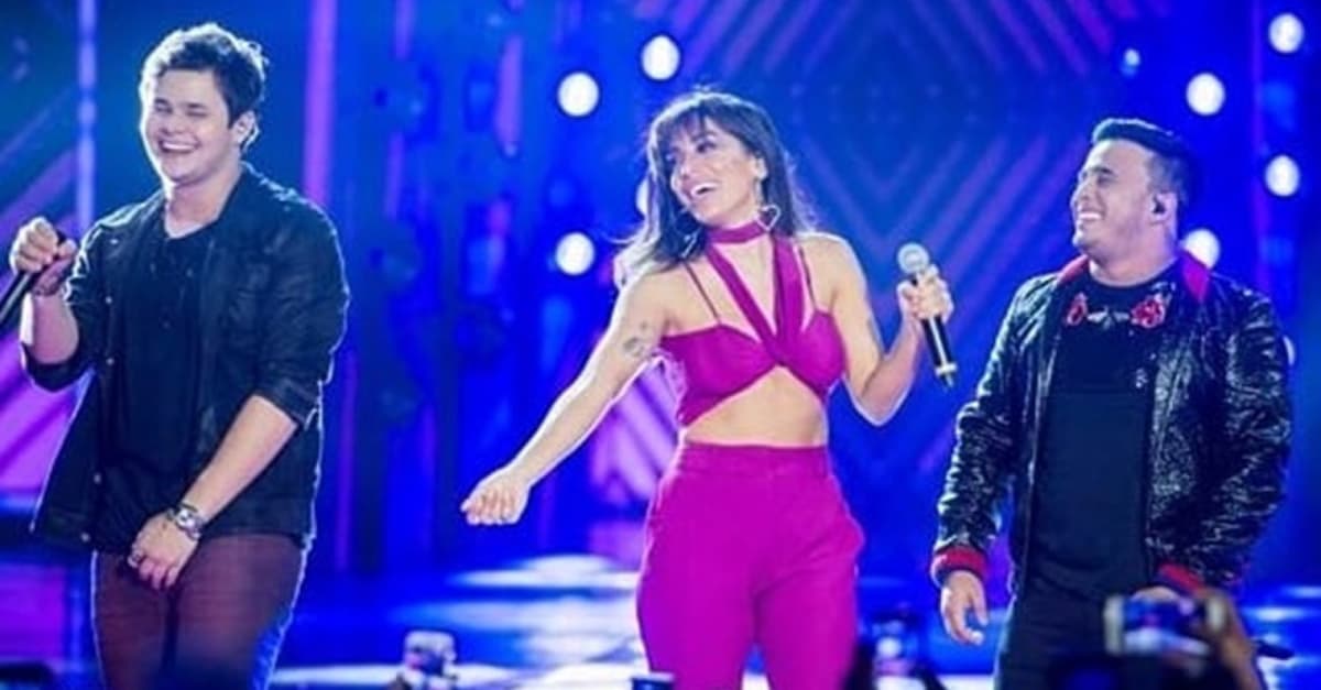 https://api.paranaibafm.com.br/mundo-dos-artistas/noticias/com-anitta-no-palco-matheus-kauan-gravam-novo-dvd/attachment/c01d28ad9b615fc15bfe3654981e21e4/