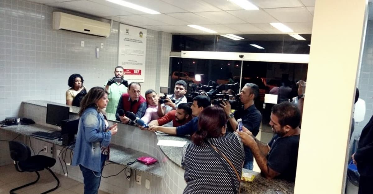https://api.paranaibafm.com.br/mundo-dos-artistas/noticias/roberta-miranda-vai-parar-na-delegacia/attachment/fc21952fec844ecea3f2886089bbc7dc/