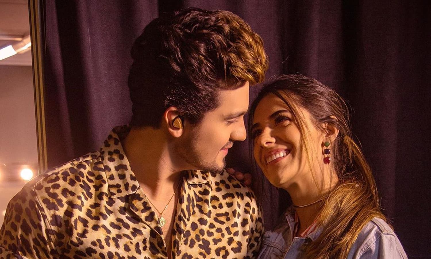 https://api.paranaibafm.com.br/mundo-dos-artistas/de-balao-em-portugal-saiba-como-foi-o-sim-de-jade-magalhaes-a-luan-santana/attachment/luan-e-jade-3/
