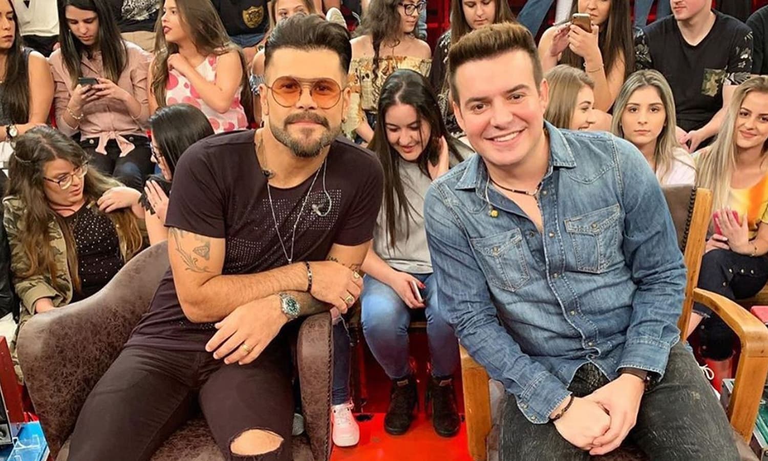 https://api.paranaibafm.com.br/mundo-dos-artistas/belutti-se-emociona-ao-falar-sobre-problemas-de-saude-nao-conseguia-ficar-em-pe/attachment/marcos-e-belutti/