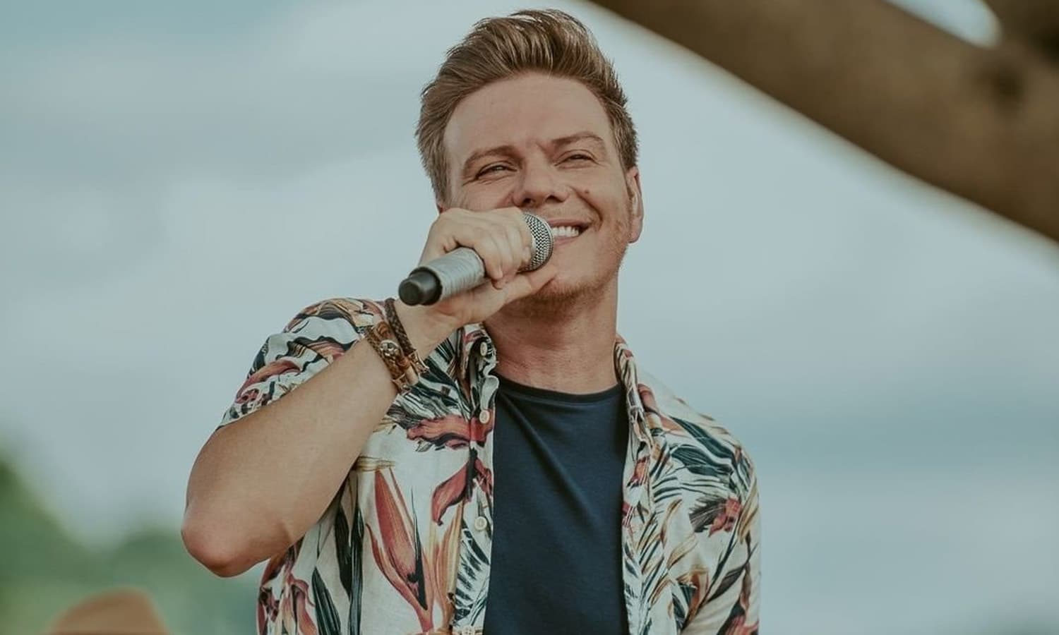 https://api.paranaibafm.com.br/mundo-dos-artistas/michel-telo-arruma-adega-para-live-show-e-se-orgulha-coisa-linda/attachment/michel-telo-adega/