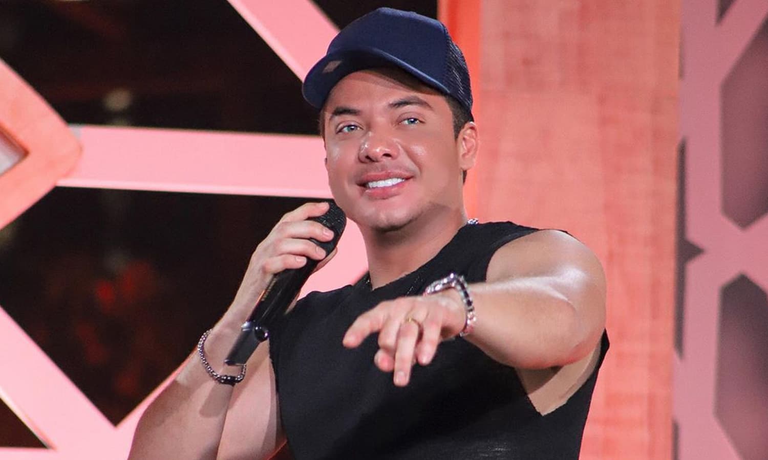 https://api.paranaibafm.com.br/mundo-dos-artistas/wesley-safadao-faz-apelo-pela-volta-dos-shows-em-meio-a-pandemia/attachment/wesley-safadao-2/