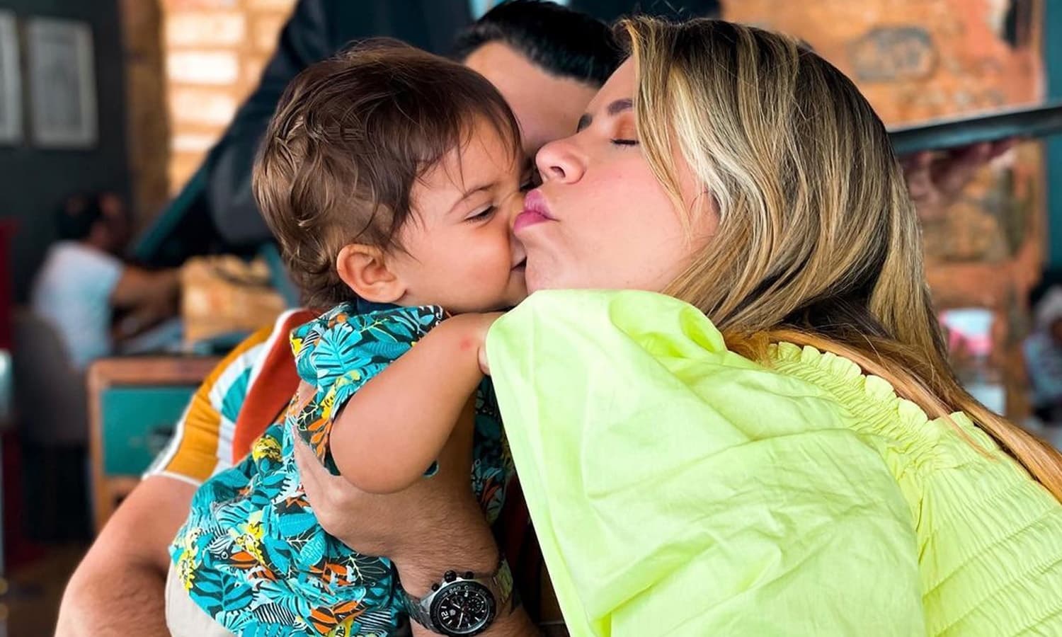 https://api.paranaibafm.com.br/mundo-dos-artistas/marilia-mendonca-se-derrete-com-leo-tem-coisa-mais-gostosa/attachment/marilia-mendonca-leo-3/