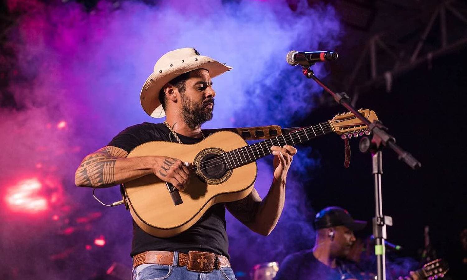 https://api.paranaibafm.com.br/mundo-dos-artistas/antes-de-morrer-joao-carreiro-deixou-uma-serie-de-musicas-gravadas/attachment/novo-projeto-2-4/