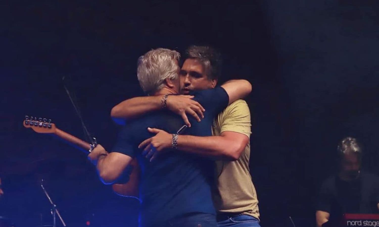 https://api.paranaibafm.com.br/mundo-dos-artistas/nossa-historia-nao-termina-aqui-primeiro-show-da-turne-que-marca-a-volta-de-victor-leo/attachment/victor-e-leo/